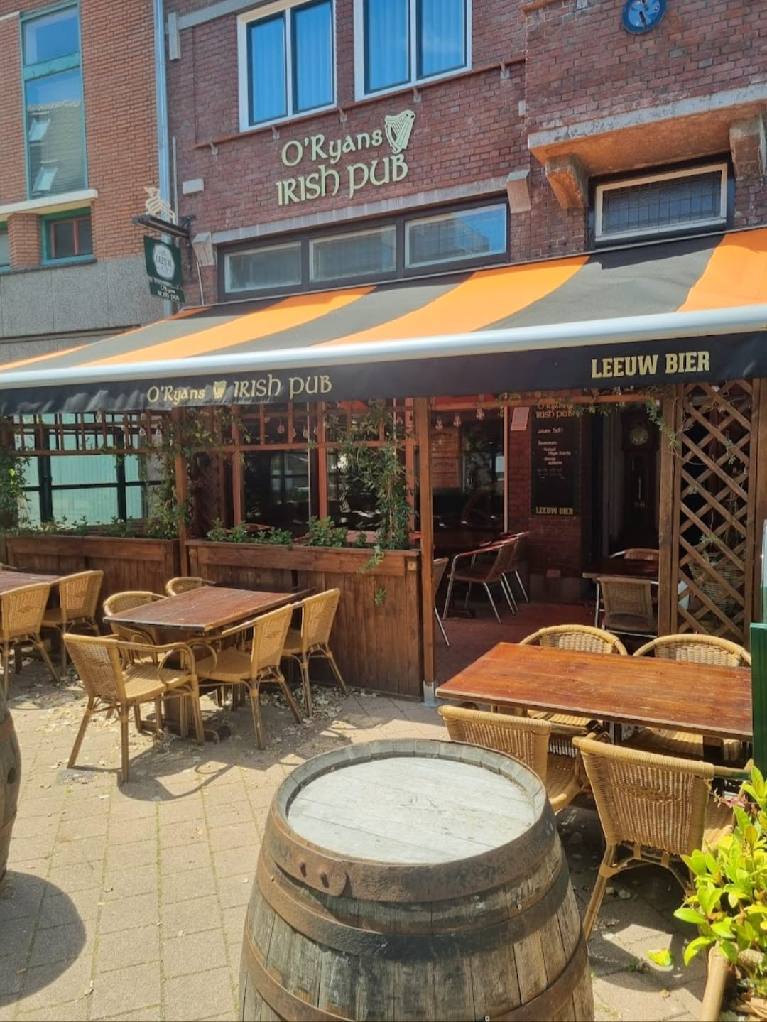 Buitengevel Irish Pub