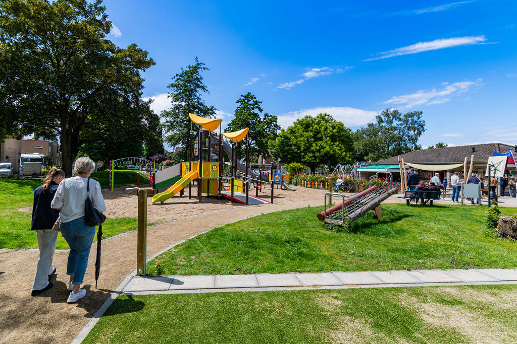 Opening Speeltuin Treebeek