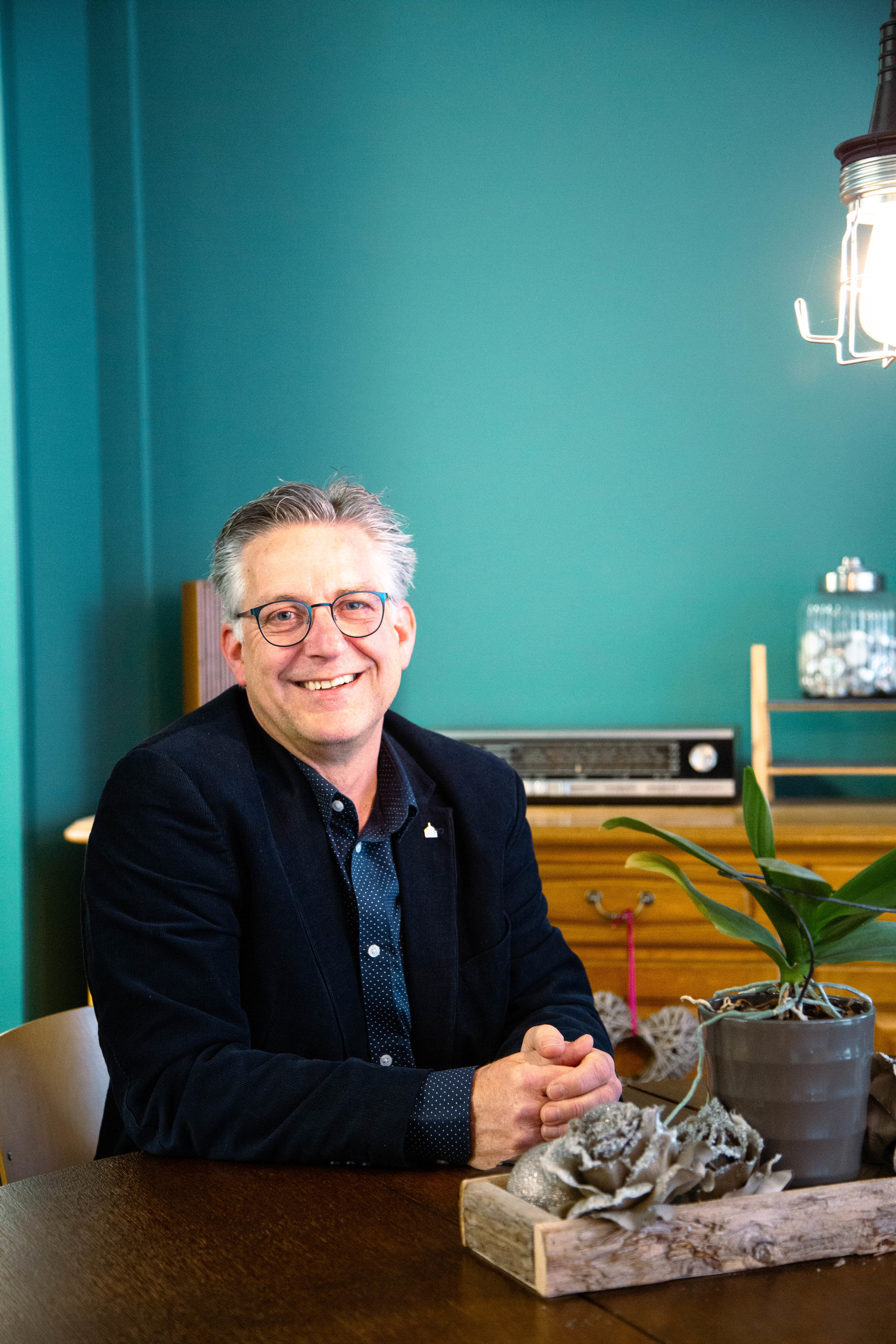 BIB _ Maurice Daemen Bernice Israel