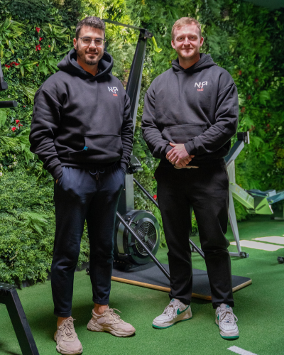 Tobias & Cobbe Na Fitness